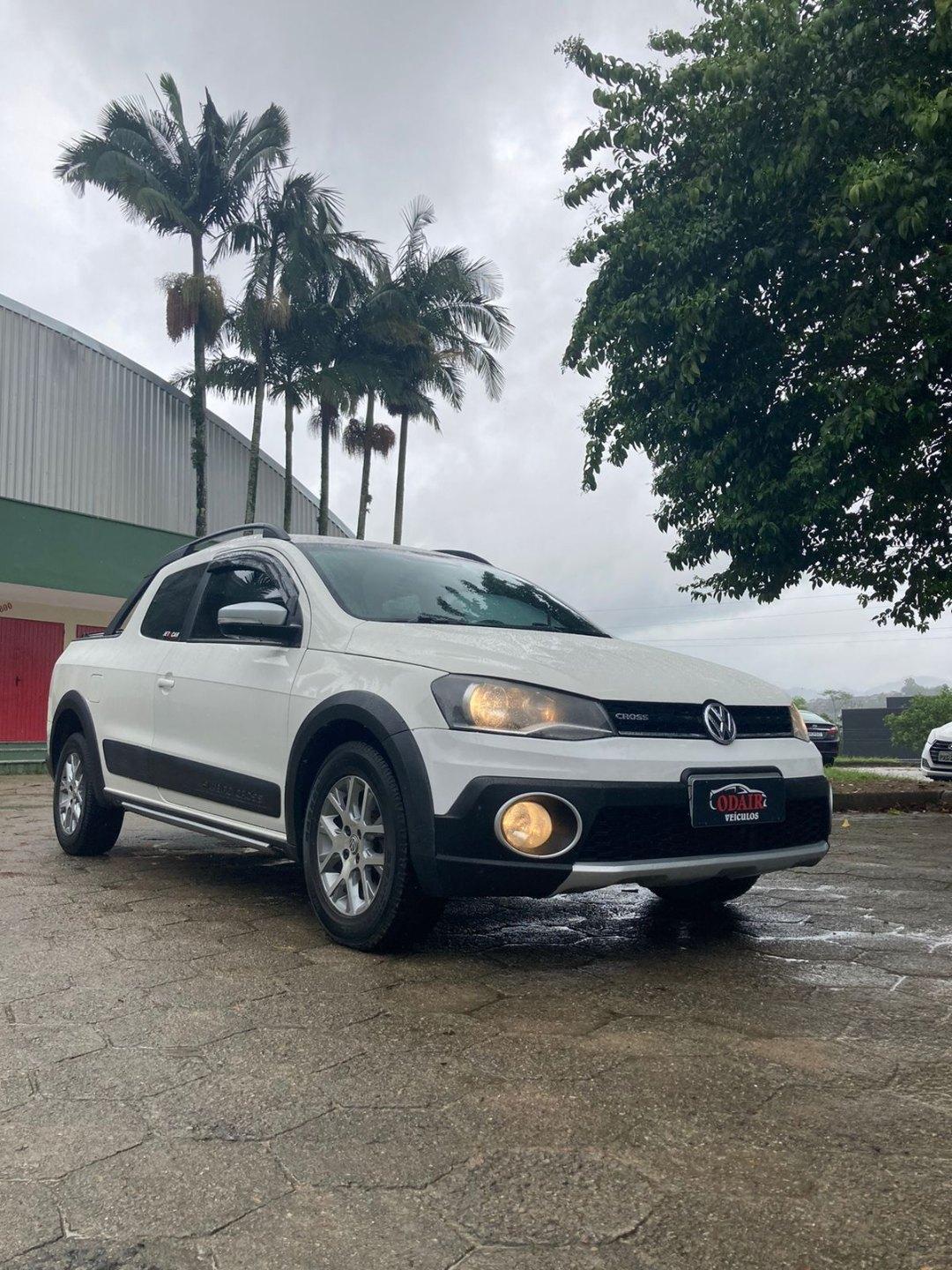 Volkswagen Saveiro CROSS 1.6 T.Flex 16V CD 2023 – Automóveis